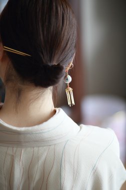 Japonya kimono giyen kadın