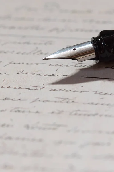 Fountain pen and letter — Stock Photo, Image