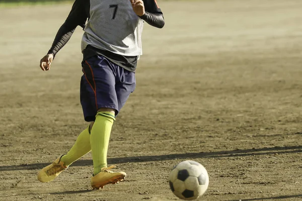 Voetbal praktijk in japan school — Stockfoto