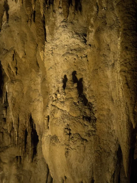 Limestone cave in japan — Stock Photo, Image