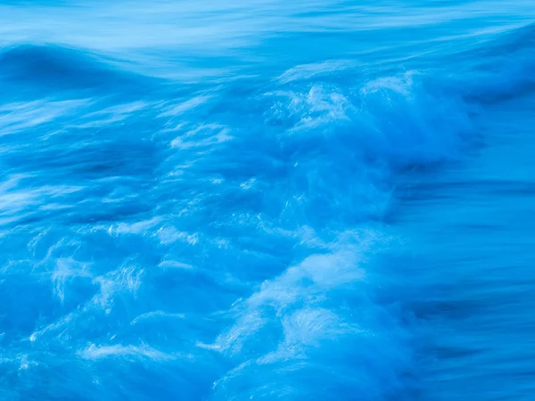 Хвиля в літньому морі — стокове фото