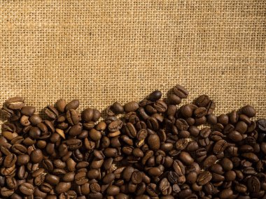 kafede kahve çekirdekleri