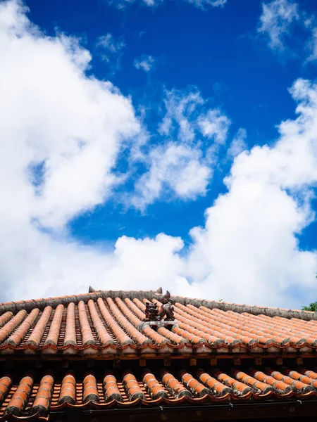 Schiesser sul tetto in okinawa — Foto Stock