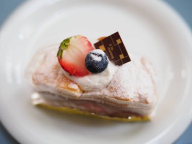 Japonya'da Çilekli pasta