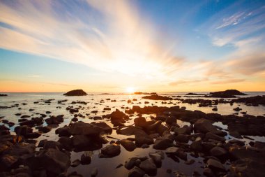 Yaz Okyanusu günbatımı