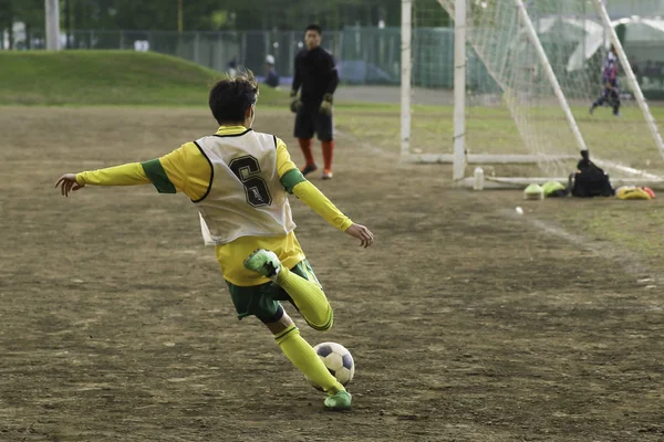 Prática de futebol no japão — Fotografia de Stock