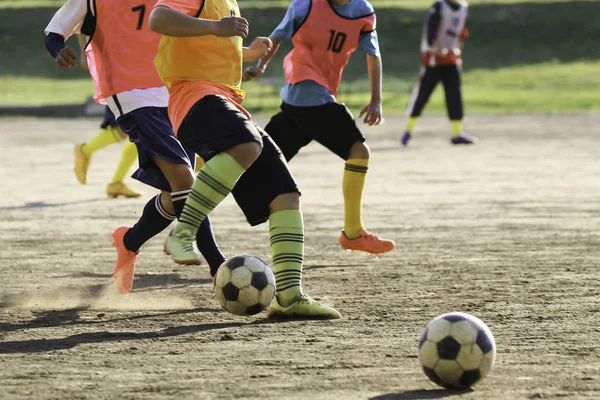 고등학교에 축구 연습 — 스톡 사진