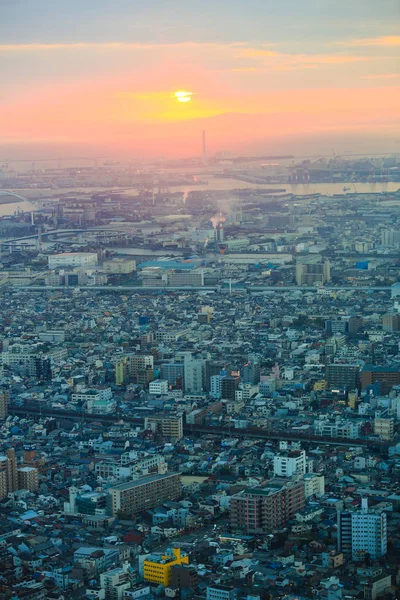 Pôr do sol visto de um edifício alto — Fotografia de Stock