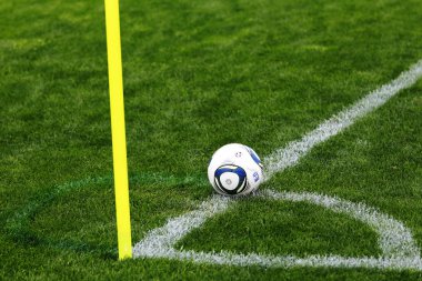 köşe ve futbol topu