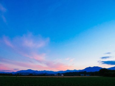 Akşam gökyüzü günbatımı