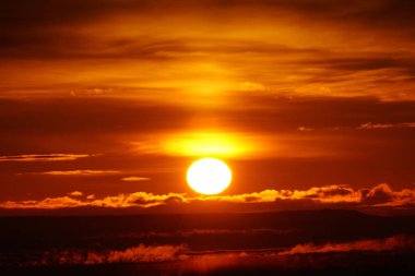 Şafak kış gökyüzünde