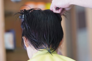 Japonya'da kesilmiş saç