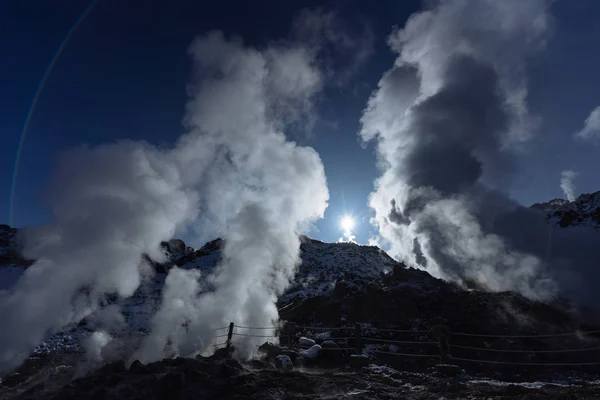 冬の北海道の火山 — ストック写真