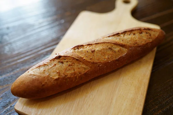 Baguete Mesa Madeira — Fotografia de Stock