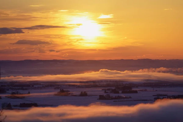 Soluppgång Och Isdimma Tidigt Morgonen — Stockfoto