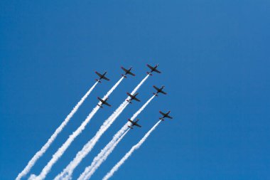 Varşova, Polonya, 15 Ağustos, 2015: uçak airshow sırasında grup 