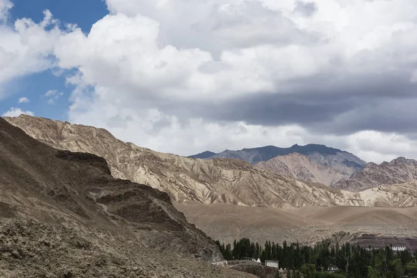 Ladakh paisaje de montaña —  Fotos de Stock
