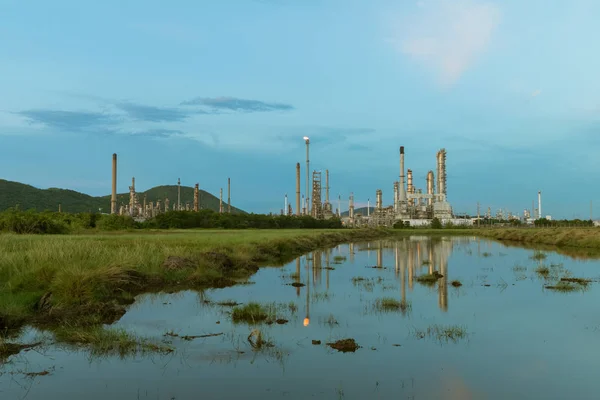 Reflexión Central Eléctrica Industria Petroquímica Por Noche — Foto de Stock