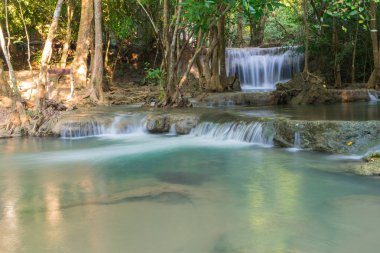 Huai Mae Khamin Şelalesi Tayland, Kanchanaburi 'de.