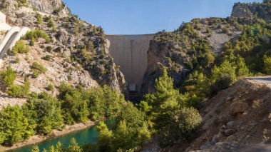 Nehirde Managat baraj. Türkiye.