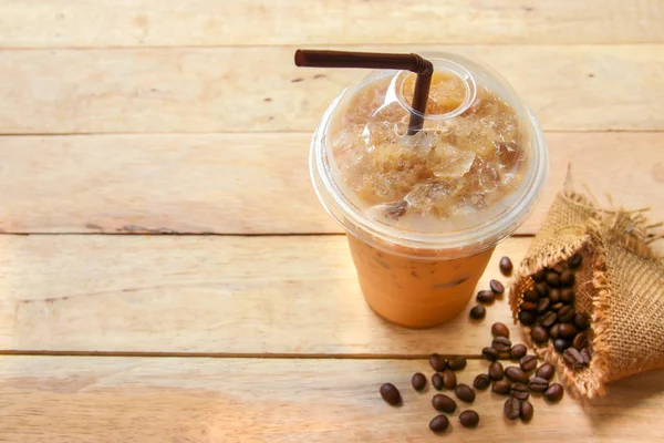 ahşap zemin buzlu kahve