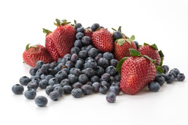 böğürtlen ve çilek