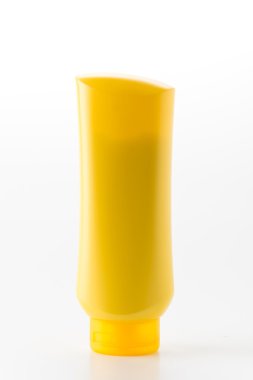 saç kremi şampuan şişesi 