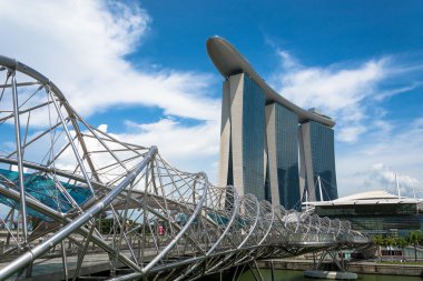 Singapur - 16 Temmuz 2015: Marina Bay Sands Resort Hotel. Ben