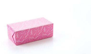 Beyaz arkaplanda hediye kutusu