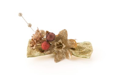 Beyaz arka planda noel yayları