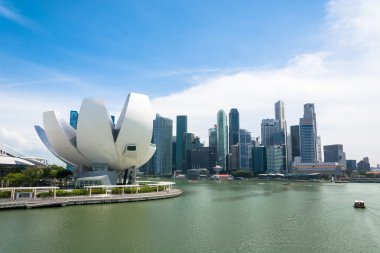 Singapur - 16 Temmuz 2015: Artscience Müzesi attra biridir