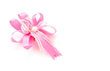 Beyaz arka planda noel yayları