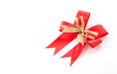Beyaz arka planda noel yayları