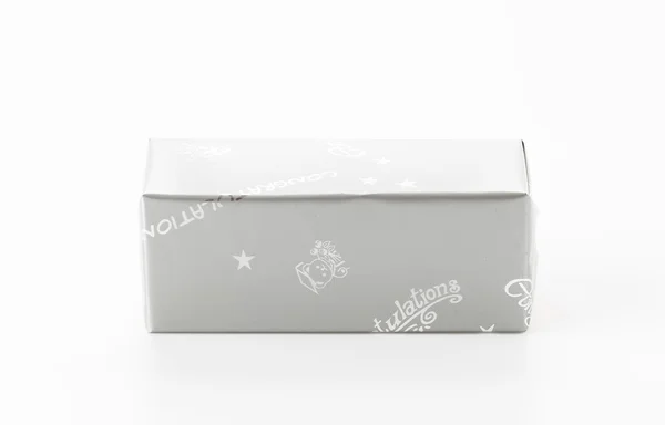 Caixa de presente no fundo branco — Fotografia de Stock