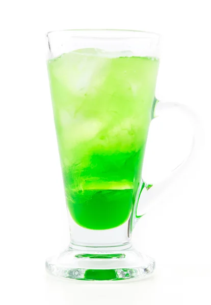 Beyaz zemin üzerine yeşil soda — Stok fotoğraf
