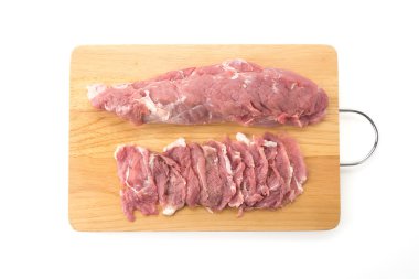 Beyaz arka planda domuz dilimi