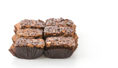 Beyaz arka planda yumuşak pasta