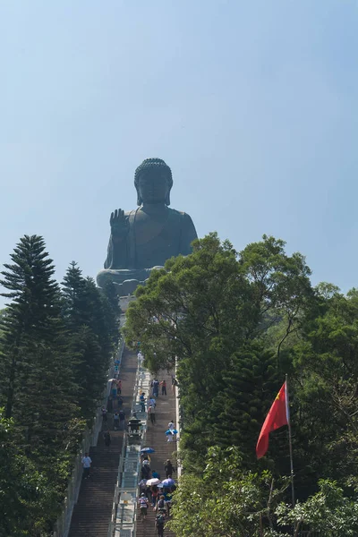 HONG KONG-2015 Oct 17: Tian Tan Giant Buddha de Po Lin Monas —  Fotos de Stock