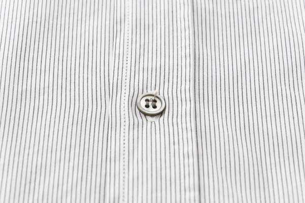 Botón de cierre en la camisa — Foto de Stock