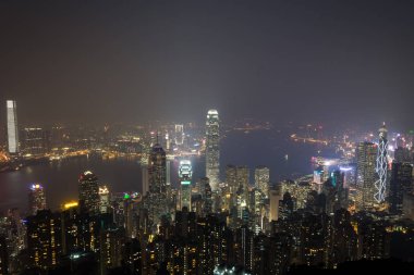 Hong Kong, 15 Ekim 2015. Hong Kong manzarası şehir sis ile