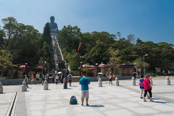 HONG KONG 2015 Ott 17: Buddha gigante di Tian Tan da Po Lin Monas — Foto Stock