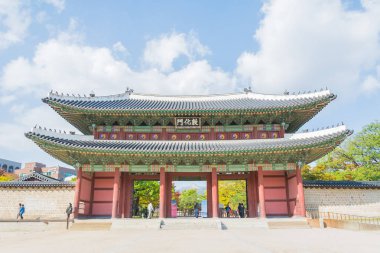 Seul 'deki Changdeokgung Sarayı' nda Güzel ve Eski Mimarlık 