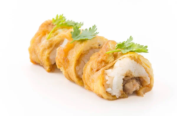 Omelette sushi roll - style alimentaire japonais — Photo