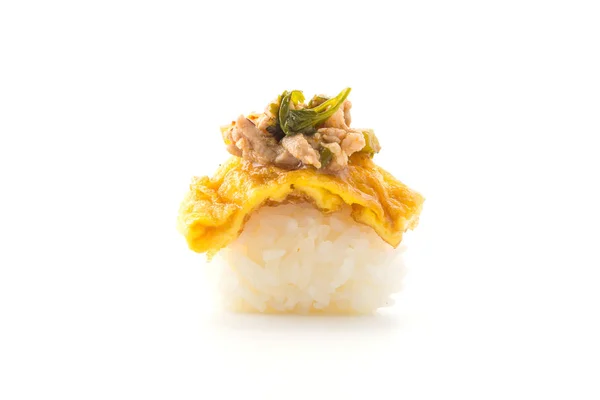 Omelett med kryddig fläsk sushi — Stockfoto