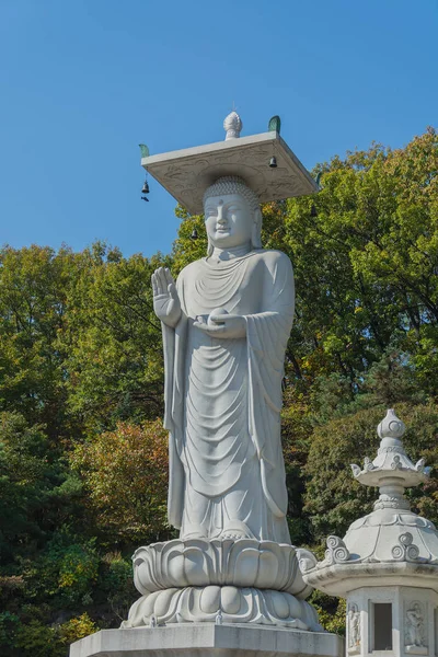 Bongeunsa templo en la ciudad de Seúl en Corea — Foto de Stock