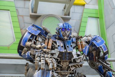 Singapur - 20 Temmuz 2015: Transformers binmek: nihai 