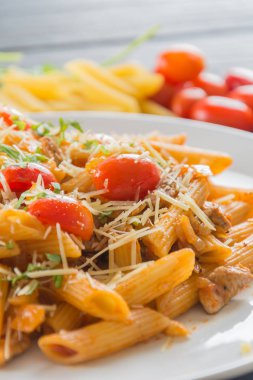 Domates soslu makarna.