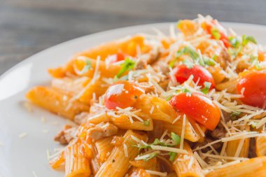 Domates soslu makarna.