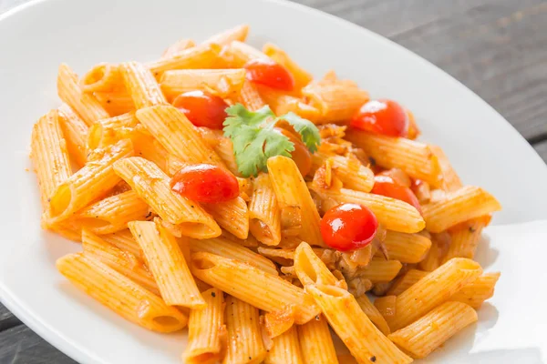 Domates soslu makarna.