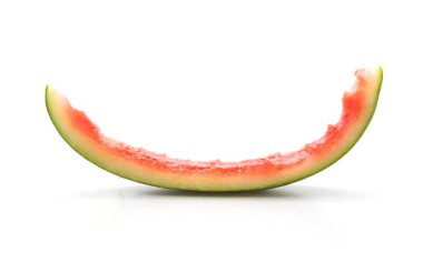 Beyaz arka planda taze karpuz